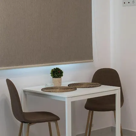 Bounatsa & Lägenhetshotell 4*