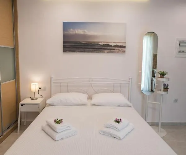 شقة فندقية Bounatsa & 4*