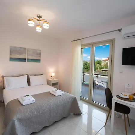 Aparthotel Bounatsa &