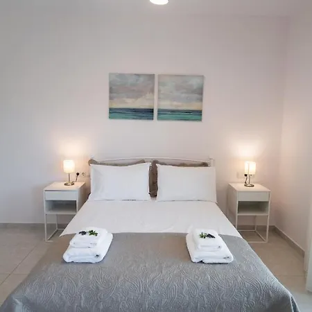 Апарт-отель Bounatsa & Нидри