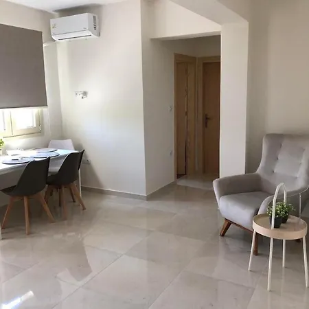 Bounatsa & Aparthotel 3*